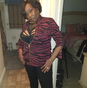 Meet your Posher, Aisha